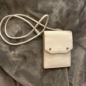 MANGO white shoulder bag.